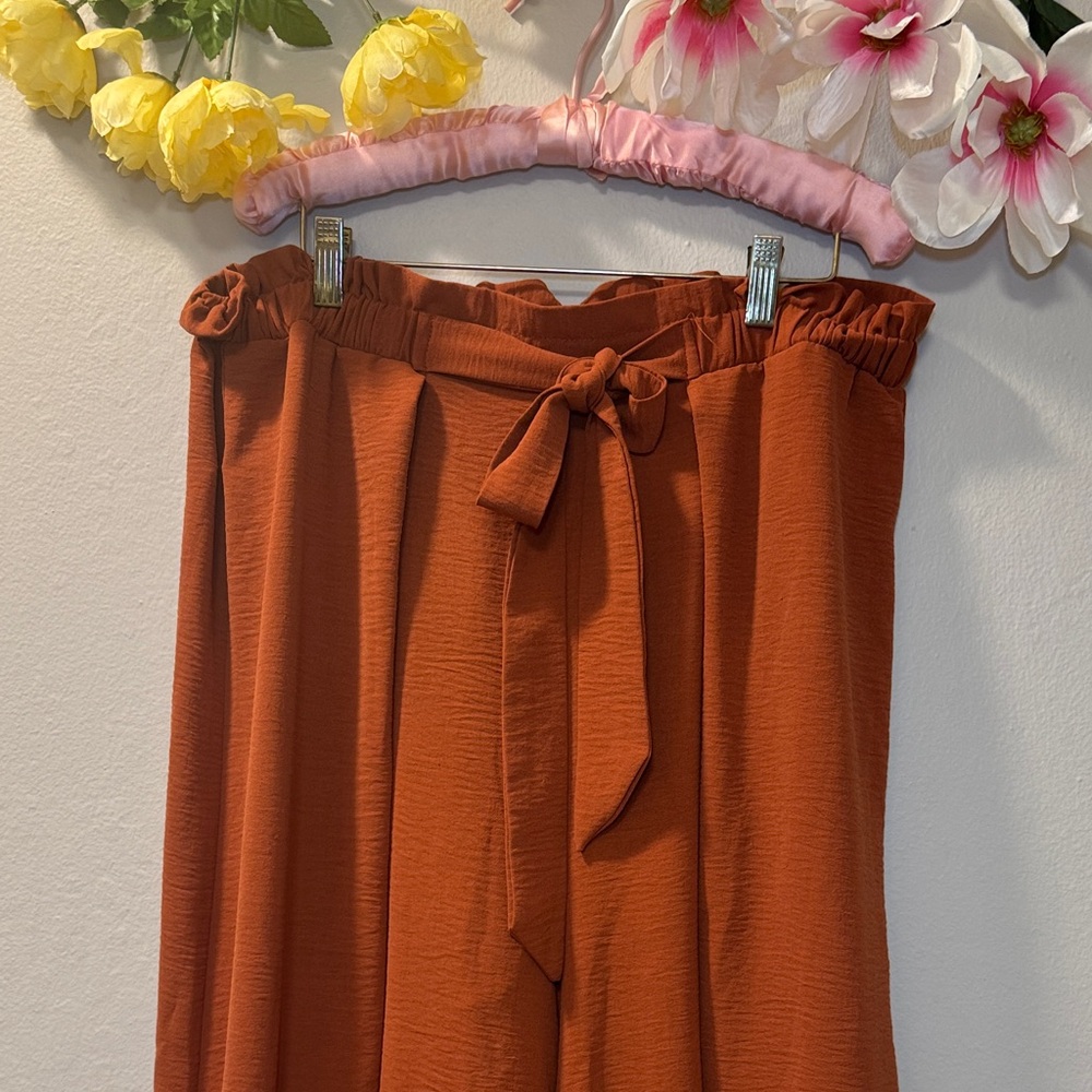 Rust Tie-Waist Wide Leg Pants - Women - Picture 2 of 12